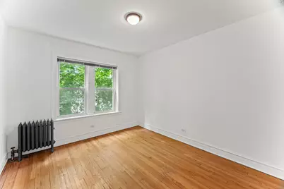 3135 W Leland Avenue #2E, Chicago, IL 60625 - Photo 8
