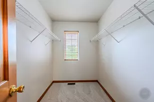 604 Blackstone Ct, Aurora, IL 60504 - Photo 12