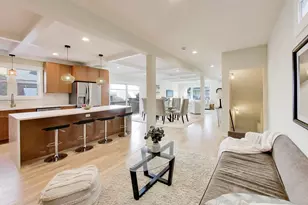 6730 W Dakin St, Chicago, IL 60634 - Photo 8