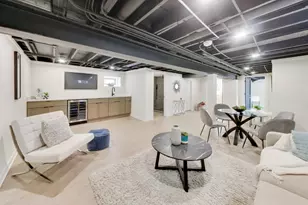 6730 W Dakin St, Chicago, IL 60634 - Photo 24