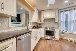3842 N Sheffield Ave, Chicago, IL 60613 - Photo 12