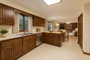 1648 Brentford Dr, Naperville, IL 60563 - Photo 8