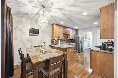 1447 Mackenzie Lane, Elgin, IL 60120 - Photo 6
