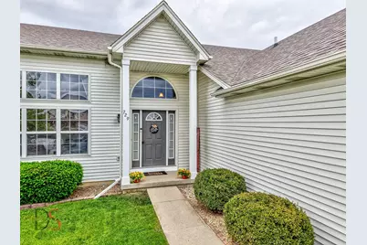 729 River Edge Circle, Ottawa, IL 61350 - Photo 1