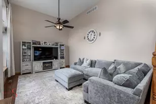 729 River Edge Cir, Ottawa, IL 61350 - Photo 4