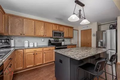 729 River Edge Circle, Ottawa, IL 61350 - Photo 8