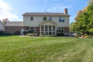 1351 Callen Ln, Des Plaines, IL 60016 - Photo 40