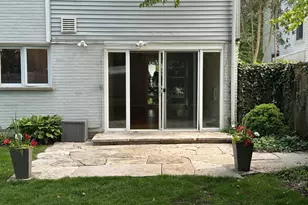 611 Roger Ave, Kenilworth, IL 60043 - Photo 18