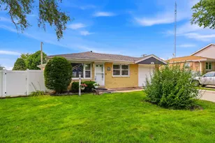 8852 Central Ave, Oak Lawn, IL 60453 - Photo 1