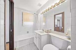 8852 Central Ave, Oak Lawn, IL 60453 - Photo 12