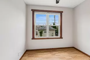 5337 W Berenice Ave, Chicago, IL 60641 - Photo 8