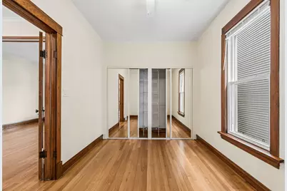 5337 W Berenice Avenue, Chicago, IL 60641 - Photo 6