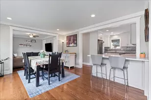 201 N Maple St, Mount Prospect, IL 60056 - Photo 2