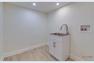 1826 W Farragut Avenue, Chicago, IL 60640 - Photo 28