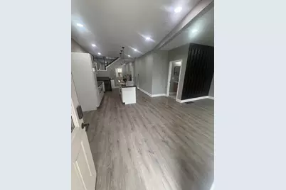7832 S Vernon Avenue, Chicago, IL 60619 - Photo 2
