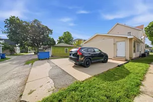 613 Webster St, Ottawa, IL 61350 - Photo 26