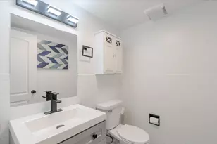 704 S Fell Ave, Normal, IL 61761 - Photo 14