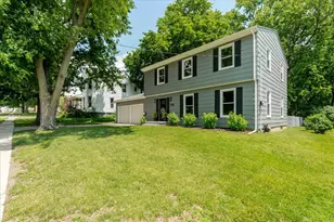 704 S Fell Ave, Normal, IL 61761 - Photo 2