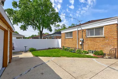 109 Rice Avenue, Bellwood, IL 60104 - Photo 4