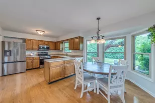 614 Marion Ave, Saint Charles, IL 60174 - Photo 12