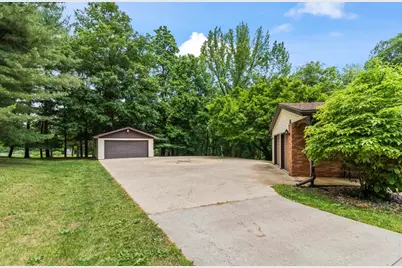 1368 E 16th Road, Streator, IL 61364 - Photo 14