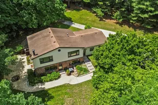 1368 E 16th Rd, Streator, IL 61364 - Photo 2