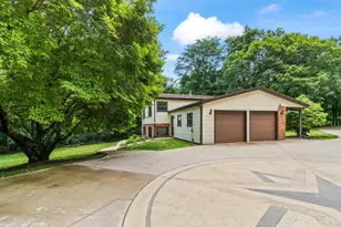 1368 E 16th Rd, Streator, IL 61364 - Photo 12