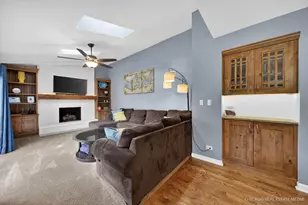 1125 Dovercliff Way, Crystal Lake, IL 60014 - Photo 10
