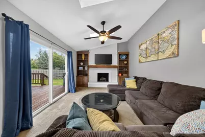 1125 Dovercliff Way, Crystal Lake, IL 60014 - Photo 8