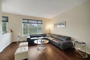 439 Bay Tree Cir, Vernon Hills, IL 60061 - Photo 6