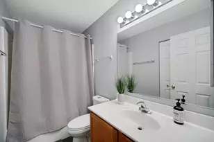 439 Bay Tree Cir, Vernon Hills, IL 60061 - Photo 28