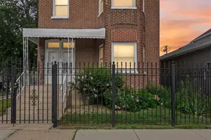 10358 S Torrence Ave, Chicago, IL 60617 - Photo 2