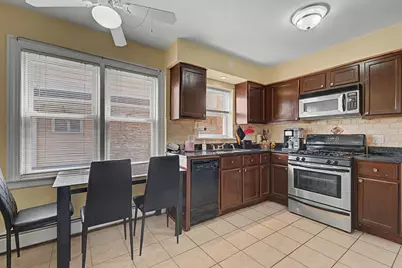 2111 N 75th Avenue #1E, Elmwood Park, IL 60707 - Photo 6