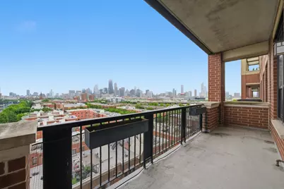 811 W 15th Place #807, Chicago, IL 60608 - Photo 2