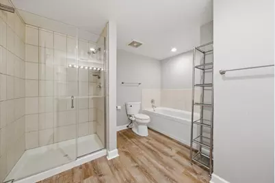 811 W 15th Place #807, Chicago, IL 60608 - Photo 8