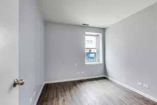 2343 N Greenview Ave, Chicago, IL 60614 - Photo 12