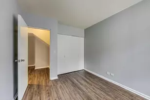 2343 N Greenview Ave, Chicago, IL 60614 - Photo 10