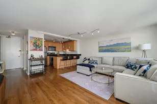 2626 N Lakeview Ave, Chicago, IL 60614 - Photo 4