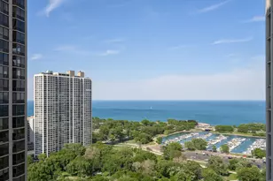 2626 N Lakeview Ave, Chicago, IL 60614 - Photo 10