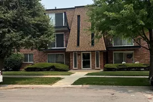 10707 S Keating Ave, Oak Lawn, IL 60453 - Photo 2