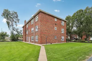 10805 S Pulaski Rd, Chicago, IL 60655 - Photo 2