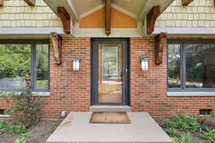827 S Arlington Heights Rd, Arlington Heights, IL 60005 - Photo 6