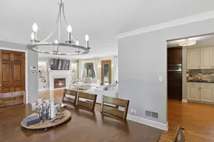 827 S Arlington Heights Rd, Arlington Heights, IL 60005 - Photo 12