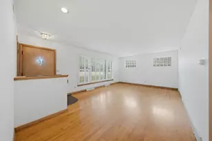 2912 Old Glenview Rd, Wilmette, IL 60091 - Photo 2