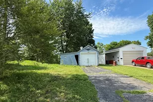 825 3rd St, Rosiclare, IL 62982 - Photo 6