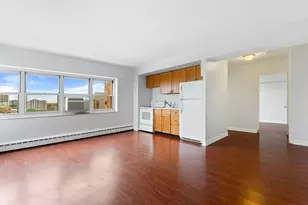 4920 N Marine Dr, Chicago, IL 60640 - Photo 4