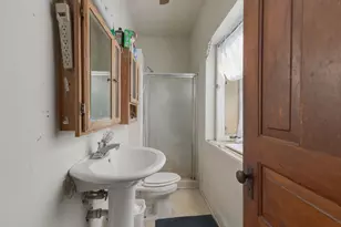 304 Harwood St, Joliet, IL 60432 - Photo 10