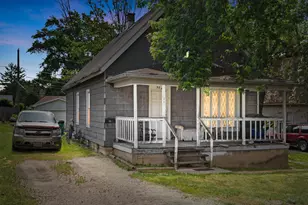 304 Harwood St, Joliet, IL 60432 - Photo 1