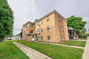 7330 39th St, Lyons, IL 60534 - Photo 1