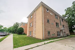 7330 39th St, Lyons, IL 60534 - Photo 2